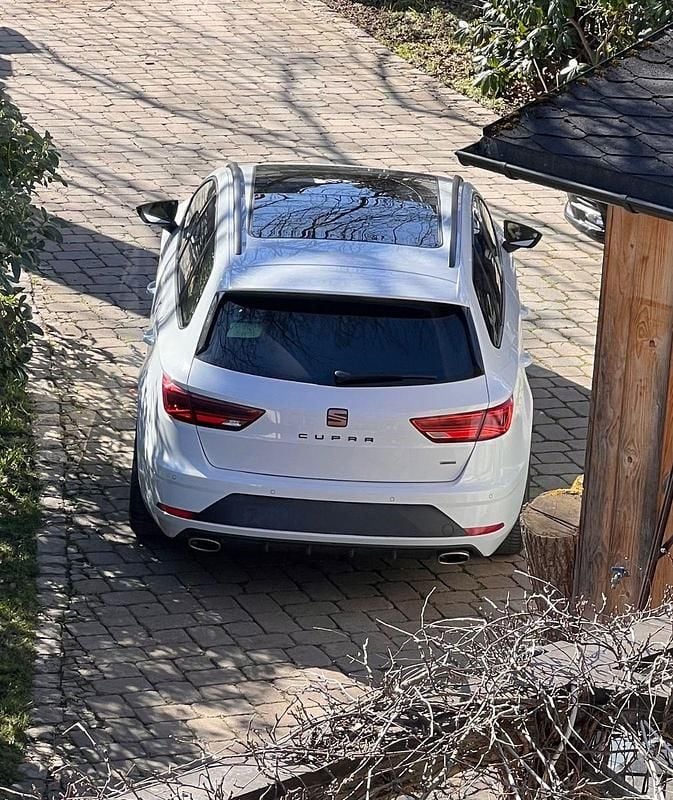 Gebraucht Seat Leon 4Drive 300 PS (220 kW) 2020 Weiß Kombi