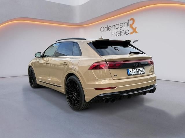 Gebraucht Audi Q8 Ambiente 489 PS (359 kW) 2026 Sakhirgold metallic SUV