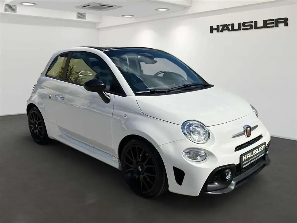 Gebraucht Abarth 595C 165 PS (121 kW) 2023 Gara weiß Cabrio