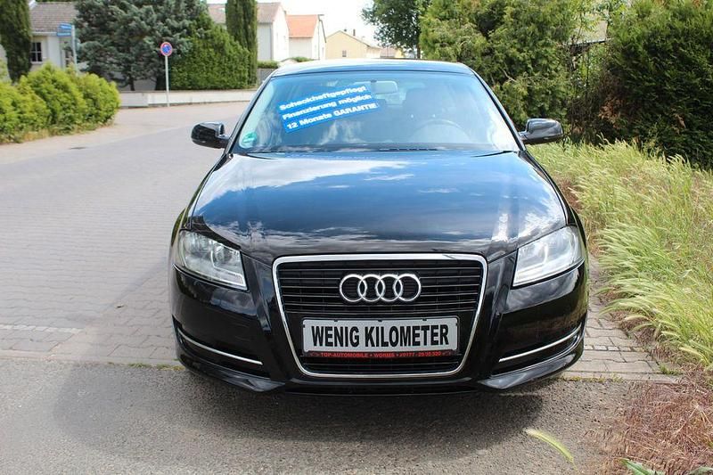 Gebraucht Audi A3 Ambiente 105 PS (77 kW) 2011 Schwarz Kleinwagen