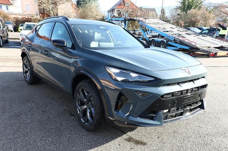 Neu Cupra Formentor 150 PS (110 kW) 2025 Fiord blau SUV