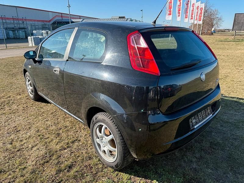 Gebraucht Fiat Punto 77 PS (56 kW) 2009 Schwarz Kleinwagen