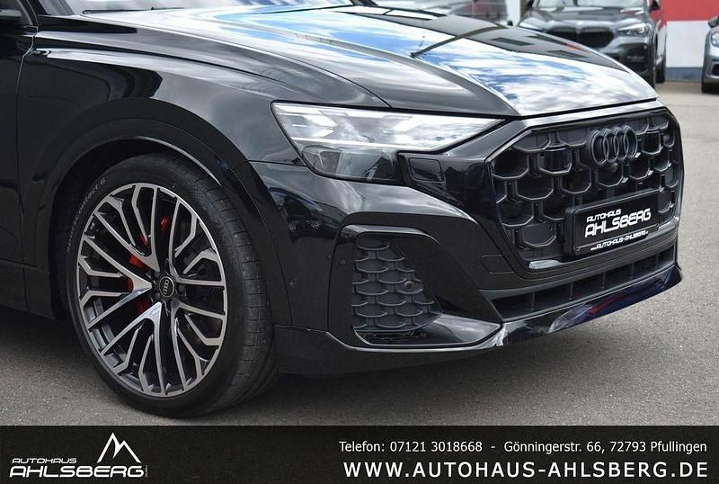 Neu Audi Q8 S-Line 286 PS (210 kW) 2025 Mythosschwarz SUV