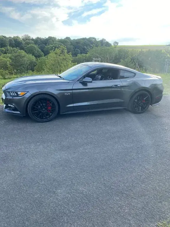 Gebraucht Ford Mustang GT 441 PS (324 kW) 2015 Grau