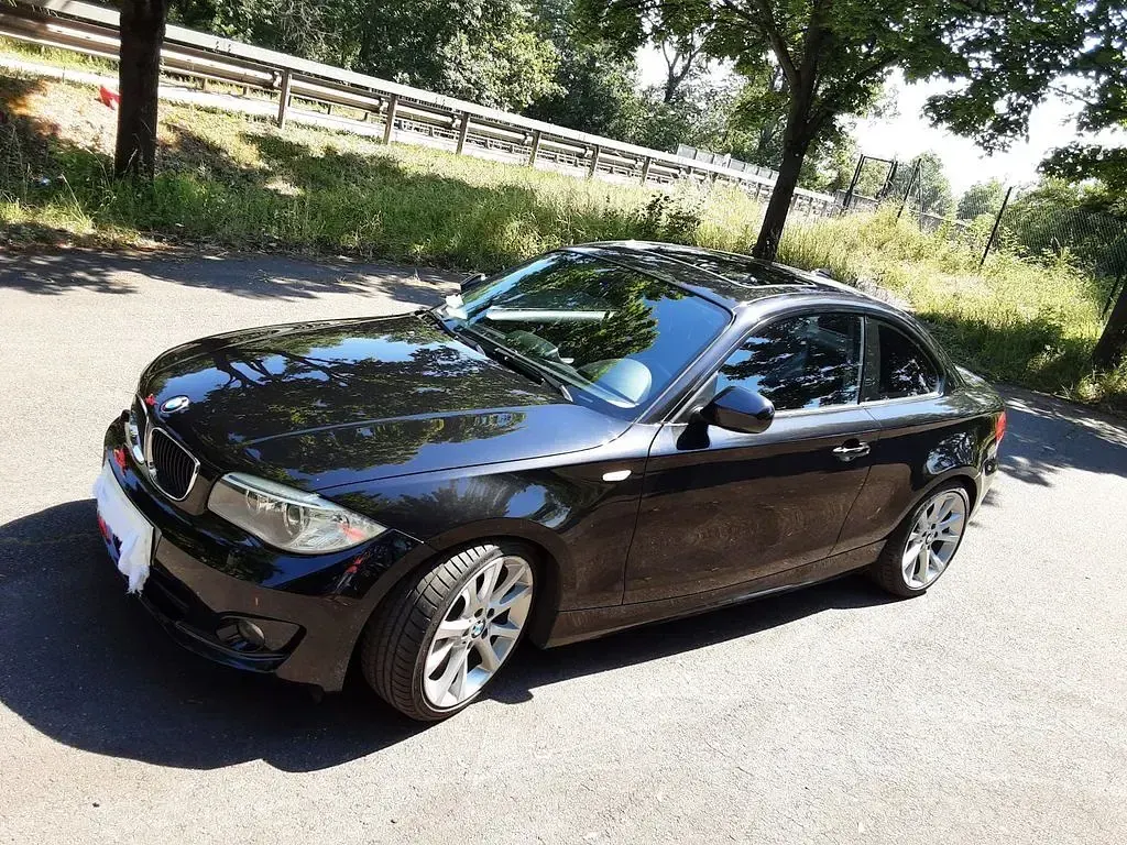 Gebraucht BMW 120 Coupé 170 PS (125 kW) 2011 Schwarz Coupé