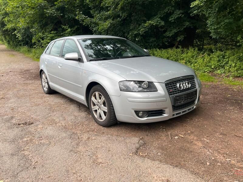 Silber Gebraucht 2008 Audi A3 Sportback S-Line Limousine | 3.000 € (Guter Preis) - Bild 1/4
