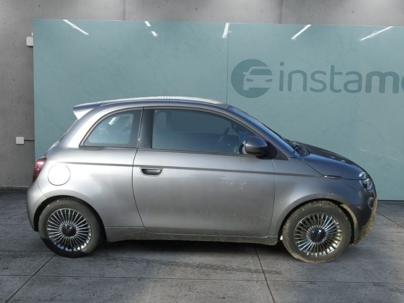 Gebraucht Fiat 500e Icon 86 kW (118 PS) 2022 Schwarz Limousine