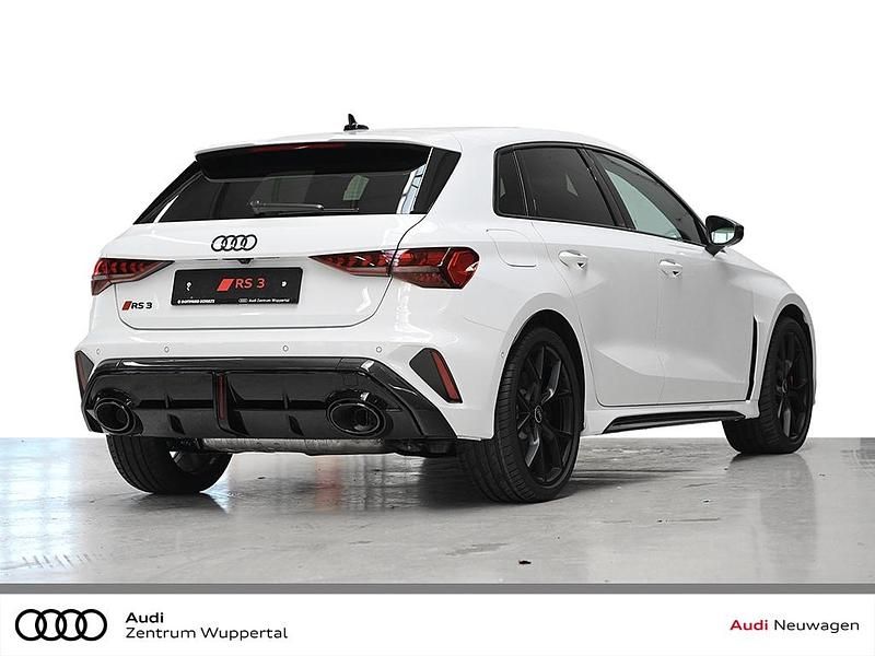 Gebraucht Audi RS3 Sport 400 PS (294 kW) 2026 Arkonaweiß Limousine