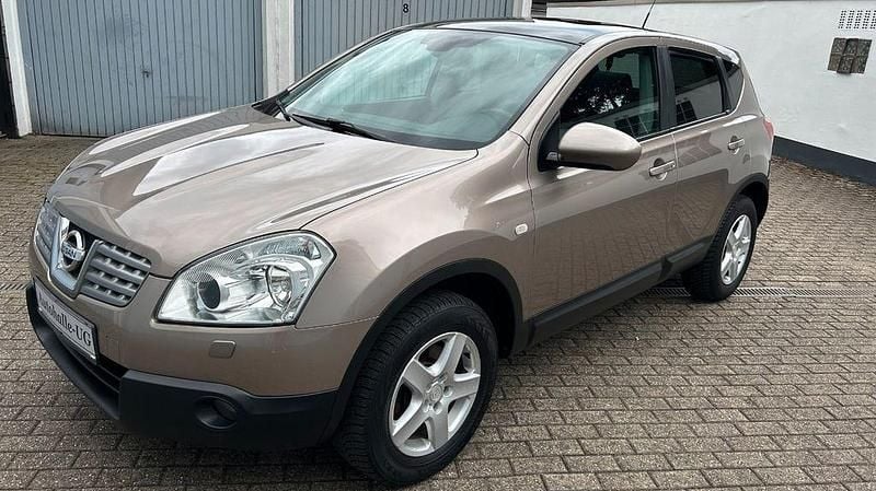 Gold Gebraucht 2009 Nissan Qashqai Tekna SUV | 5.750 € (Fairer Preis) - Bild 1/4