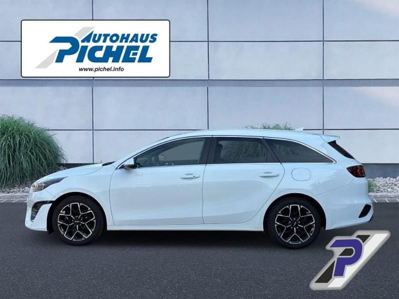 Gebraucht Kia Ceed 160 PS (117 kW) 2021 Weiß Kleinwagen