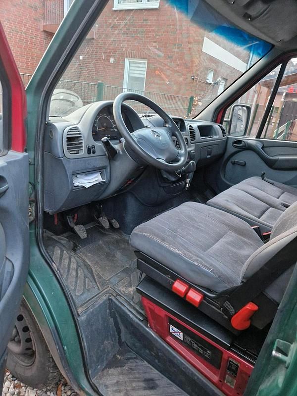 Gebraucht Mercedes Sprinter 129 PS (94 kW) 2002 Grün Van