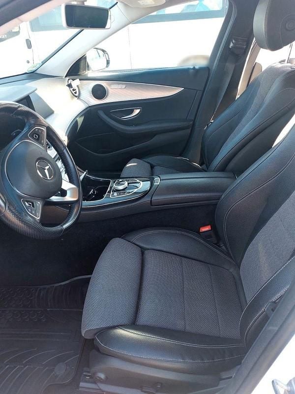 Gebraucht Mercedes E220 194 PS (142 kW) 2018 Weiß Kombi
