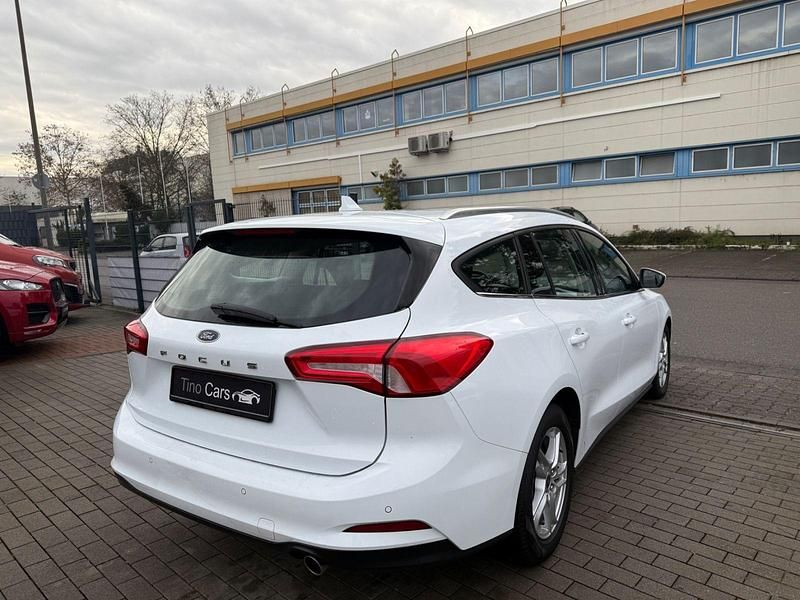 Gebraucht Ford Focus Cool & Connect 120 PS (88 kW) 2018 Weiß Kombi