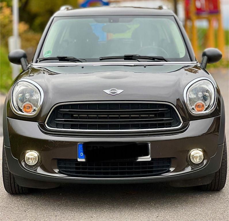 Braun Gebraucht 2015 Mini One Countryman SUV | 8.999 € (Fairer Preis) - Bild 1/4