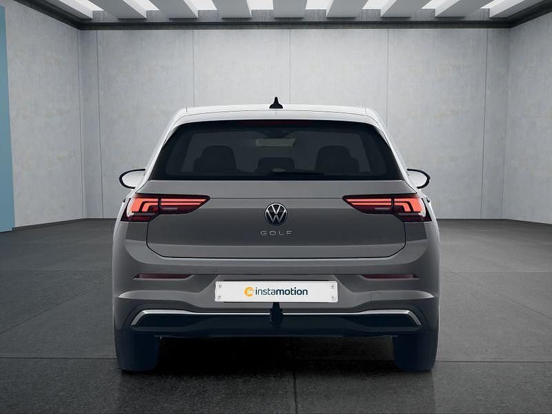 Gebraucht VW Golf VIII 150 PS (110 kW) 2025 Grau Kleinwagen