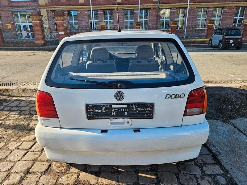 Gebraucht VW Polo 60 PS (44 kW) 1997 Weiß Limousine