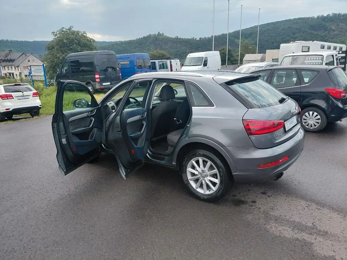 Gebraucht Audi Q3 170 PS (125 kW) 2012 Grau SUV