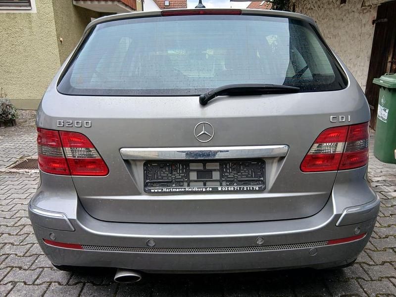 Gebraucht Mercedes B200 140 PS (102 kW) 2008 Grau Van / Kleinbus