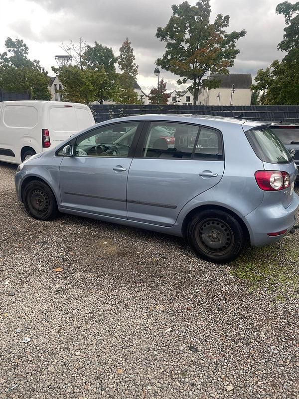 Andere farben Gebraucht 2010 VW Golf Plus Cross Van / Kleinbus | 1.750 € (Guter Preis) - Bild 1/4