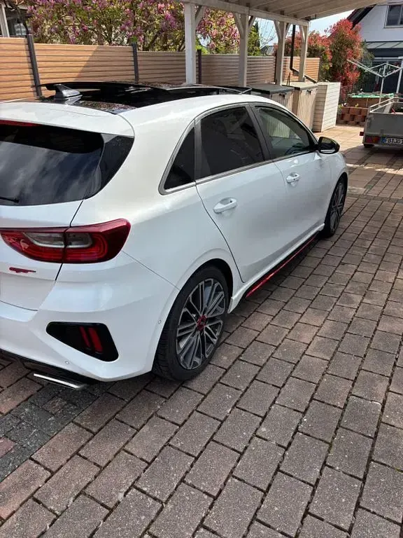 Gebraucht Kia Ceed GT GT 204 PS (150 kW) 2020 Weiß Limousine