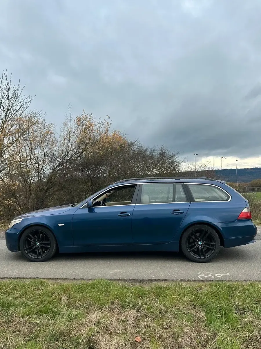 Second-hand BMW 530 218 CP (160 kW) 2004 Albastru Break