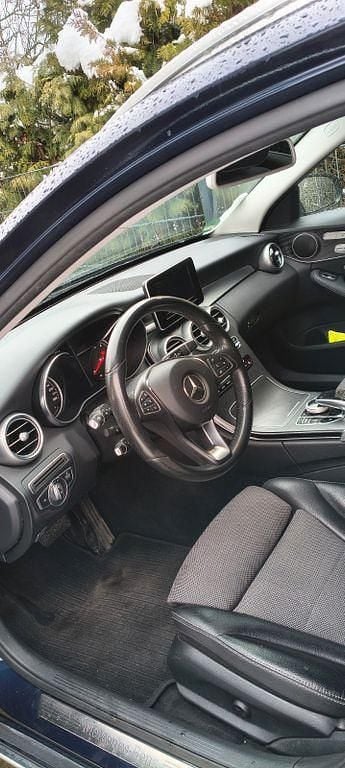 Gebraucht Mercedes C220 170 PS (125 kW) 2017 Blau Limousine
