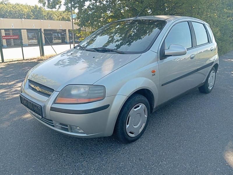 Silber Gebraucht 2005 Chevrolet Kalos SX Limousine | 1.499 € (Fairer Preis) - Bild 1/4