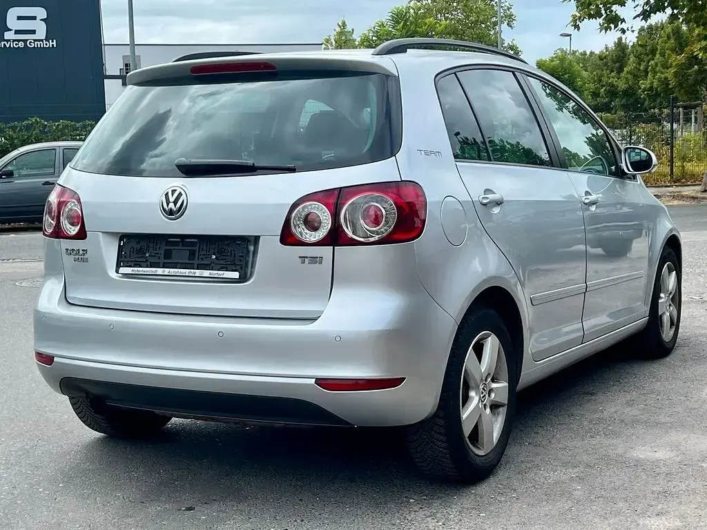 Gebraucht VW Golf Plus Cross Team 105 PS (77 kW) 2010 Silber Limousine