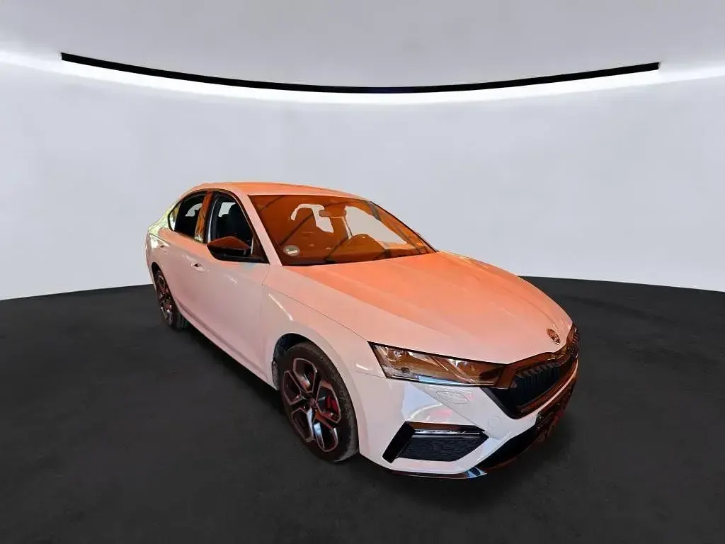 Gebraucht Skoda Octavia RS 245 PS (180 kW) 2021 Candyweiss Limousine