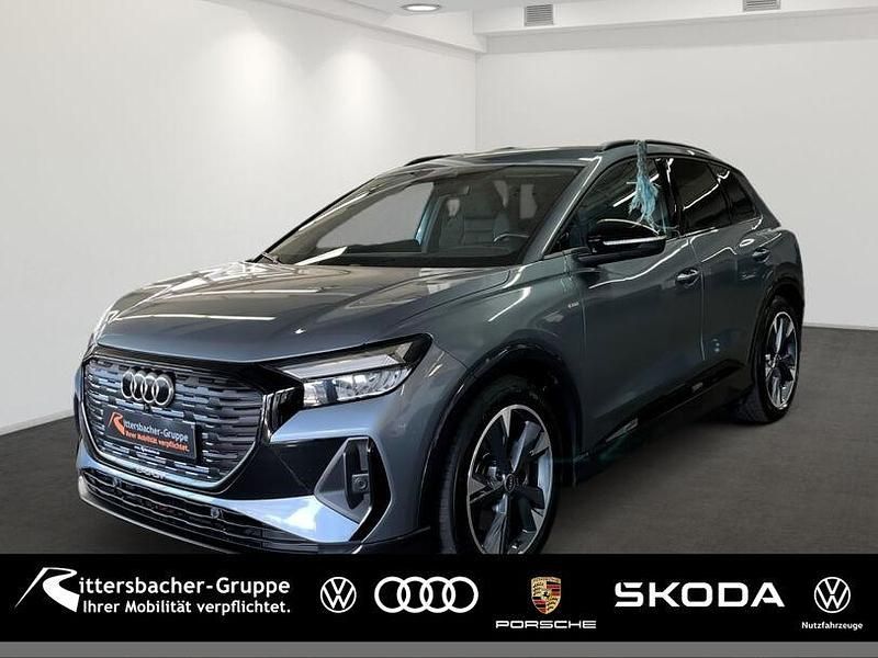Blau Gebraucht 2022 Audi Q4 e-tron Comfort SUV | 32.970 € (Teuer) - Bild 1/4
