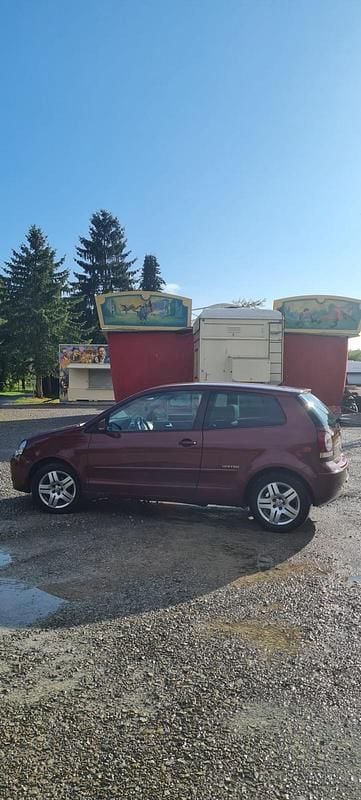 Second-hand VW Polo 60 CP (44 kW) 2009 Roșu Hatchback