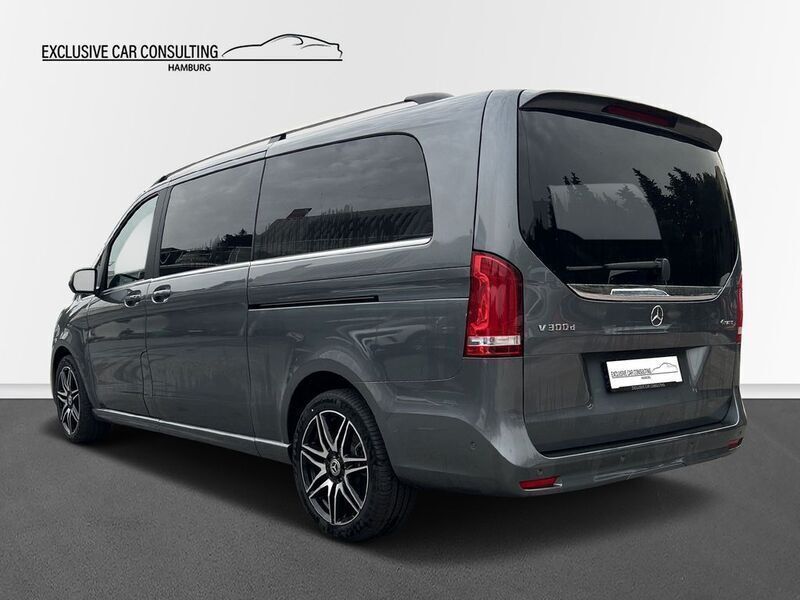 Gebraucht Mercedes V300 AMG line 237 PS (174 kW) 2023 Grau Van / Kleinbus