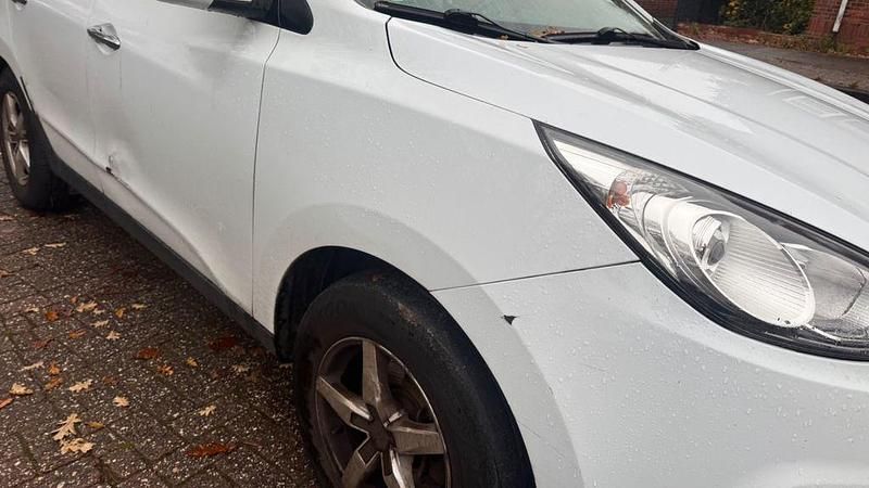 Gebraucht Hyundai ix35 Style 163 PS (119 kW) 2011 Weiß SUV