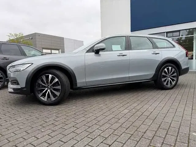 Gebraucht Volvo V90 CC 145 PS (106 kW) 2023 Kombi