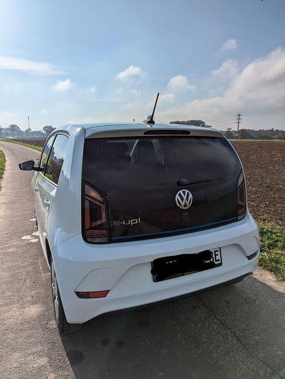 Gebraucht VW e-up! 61 kW (83 PS) 2017 Weiß Kleinwagen