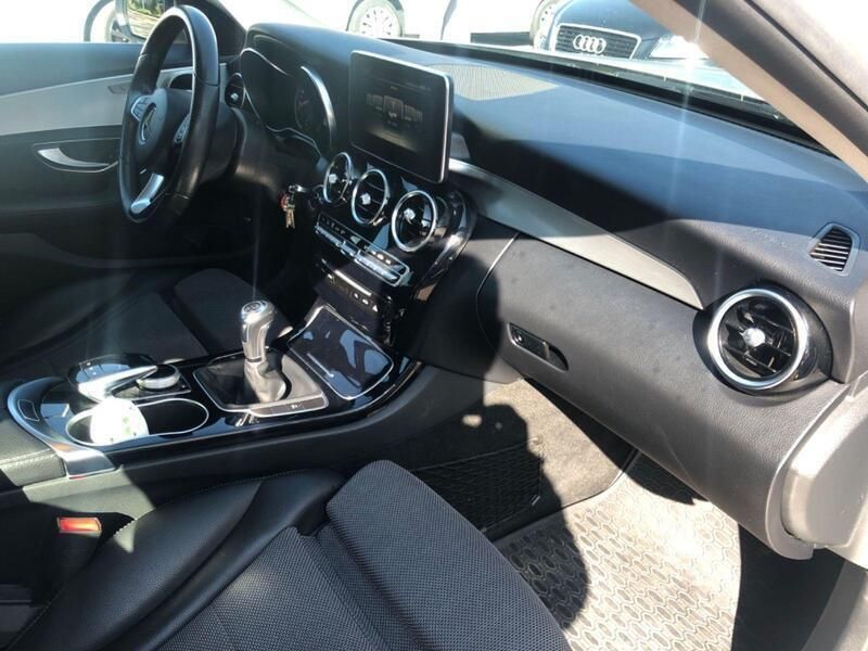 Silber Gebraucht 2014 Mercedes C180 Limousine | 17.900 € (Fairer Preis) - Bild 1/4