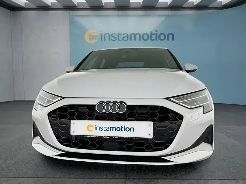 Gebraucht Audi A3 Sportback 150 PS (110 kW) 2025 Weiß Kleinwagen