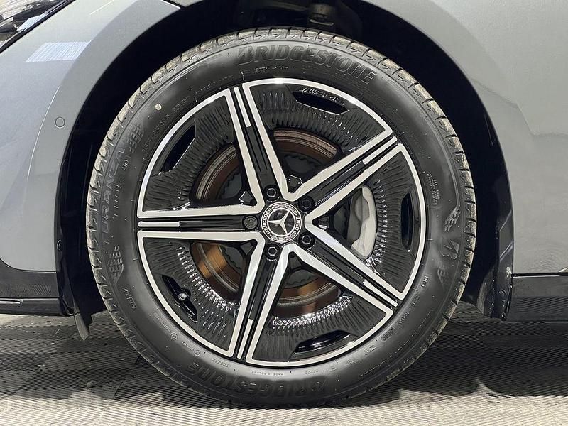 Gebraucht Mercedes EQE300 Advanced Plus 180 kW (245 PS) 2024 Lack selenitgrau Limousine