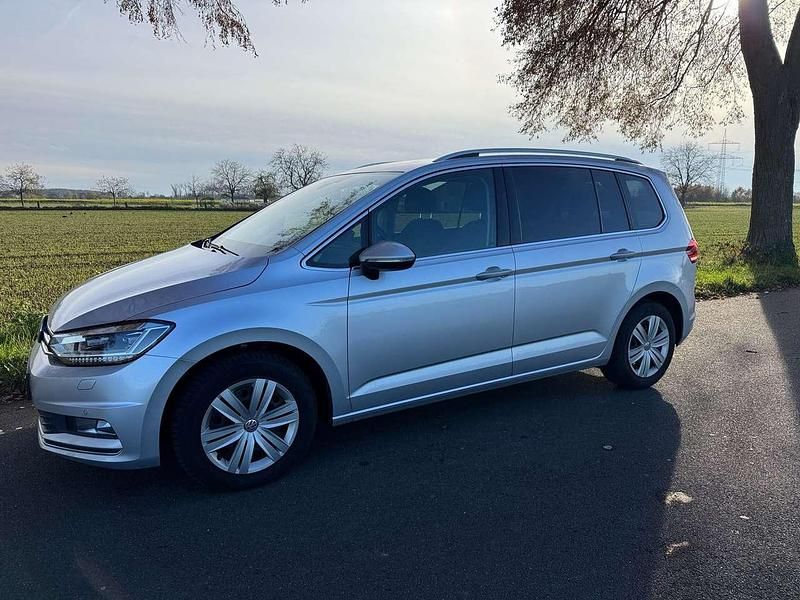 Gebraucht VW Touran Highline 150 PS (110 kW) 2015 Silber Van / Kleinbus