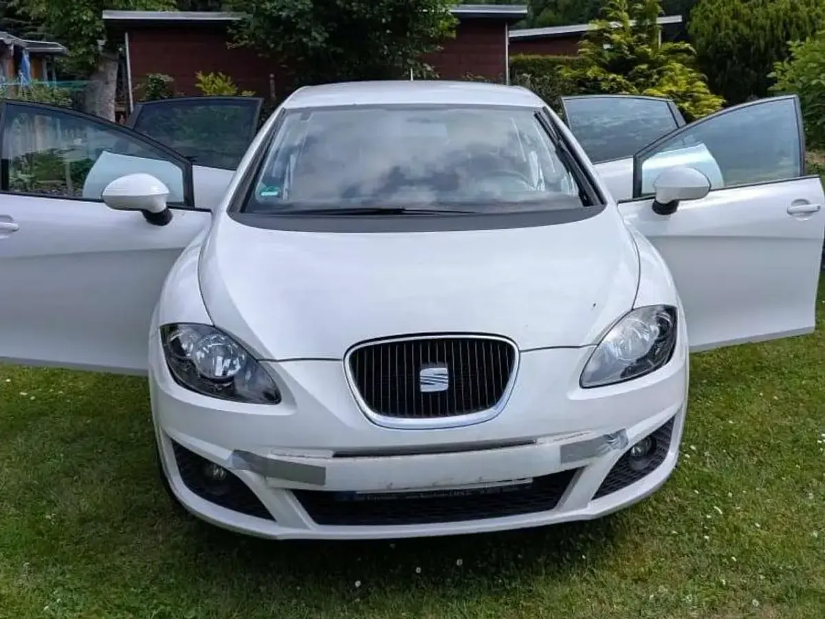 Gebraucht Seat Leon Comfort 160 PS (117 kW) 2009 Weiß Kleinwagen
