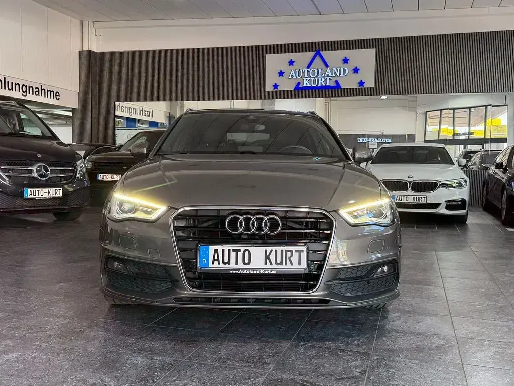 Gebraucht Audi A3 S-Line 150 PS (110 kW) 2015 Grau Limousine
