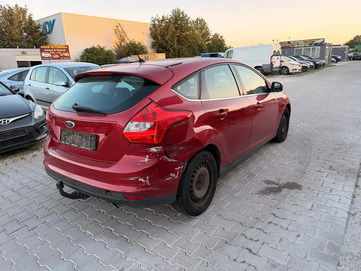 Gebraucht Ford Focus 150 PS (110 kW) 2011 Violet Limousine