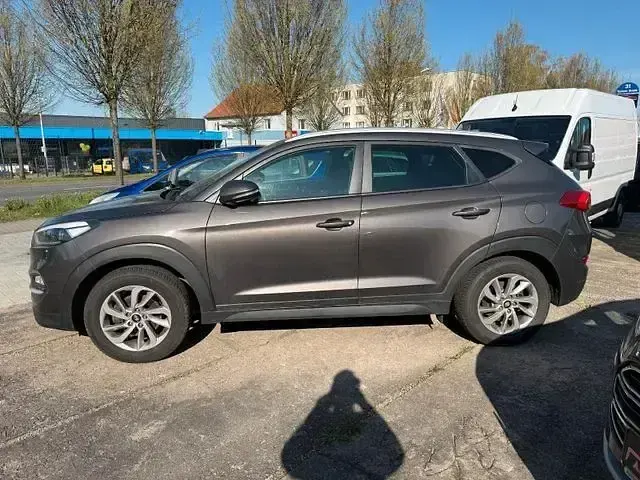 Używany Hyundai Tucson Advantage 177 KM (130 kW) 2017 Szary SUV