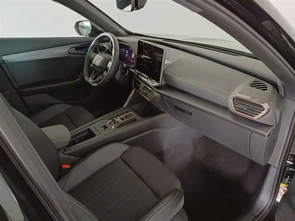 Nowe Cupra Formentor 150 KM (110 kW) 2025 Czarny SUV