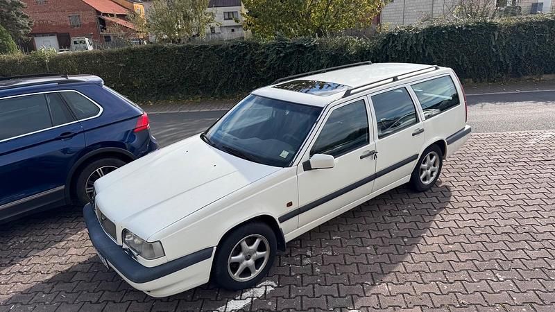 Weiß Gebraucht 1995 Volvo 850 Kombi | 699 € - Bild 1/4