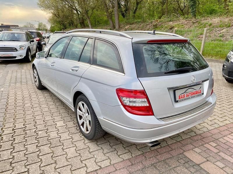 Gebraucht Mercedes C250 204 PS (150 kW) 2009 Silber Kombi