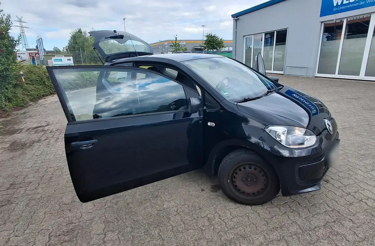 Gebraucht VW up! 75 PS (55 kW) 2012 Schwarz Kleinwagen