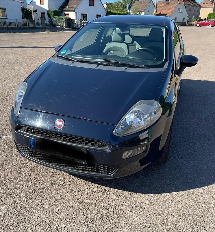 Blau Gebraucht 2013 Fiat Grande Punto Kleinwagen | 2.200 € (Guter Preis) - Bild 1/4