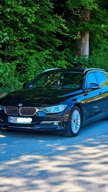 Schwarz Gebraucht 2013 BMW 320 Luxury Line Kombi | 8.500 € (Guter Preis) - Bild 1/4
