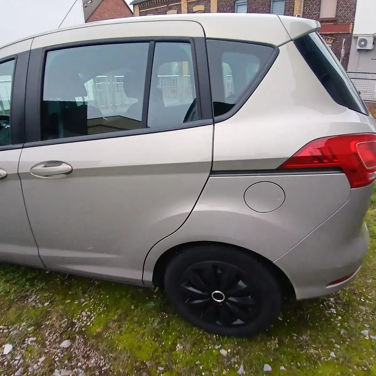 Gebraucht Ford B-MAX 101 PS (74 kW) 2013 Grau Van / Kleinbus